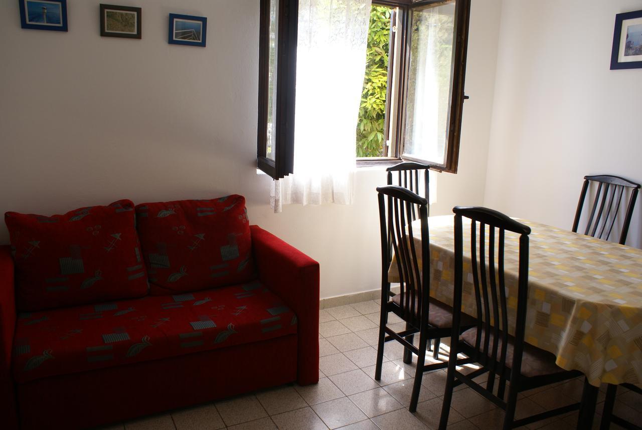 Apartment Ana M Krk Town Bagian luar foto