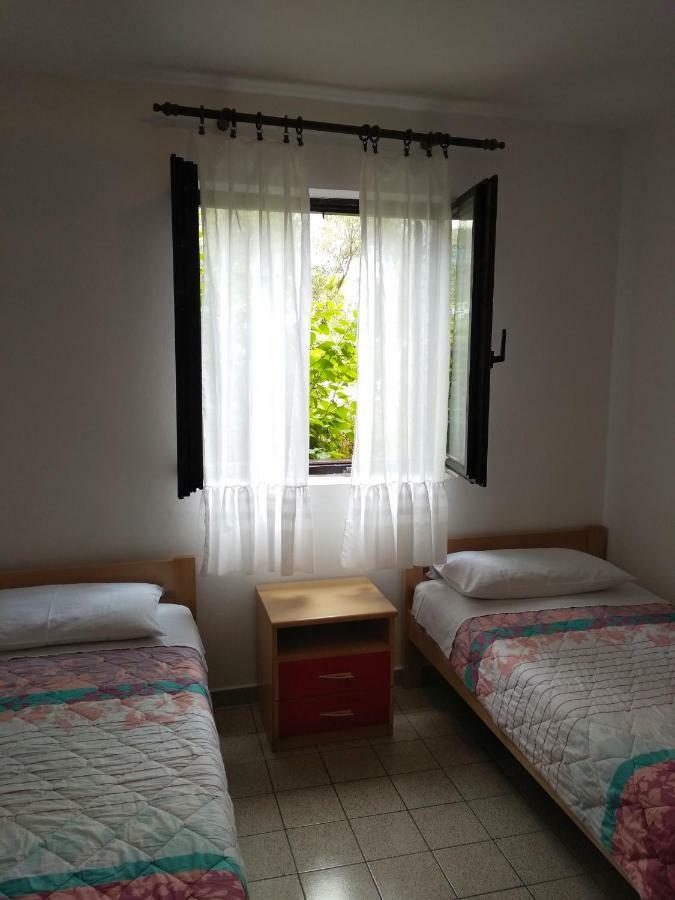 Apartment Ana M Krk Town Bagian luar foto